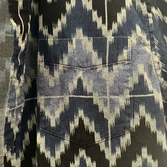 🌸3/$15🌸 NWOT American Eagle Outfitters Shirt—Size XL - Picture 5 of 6